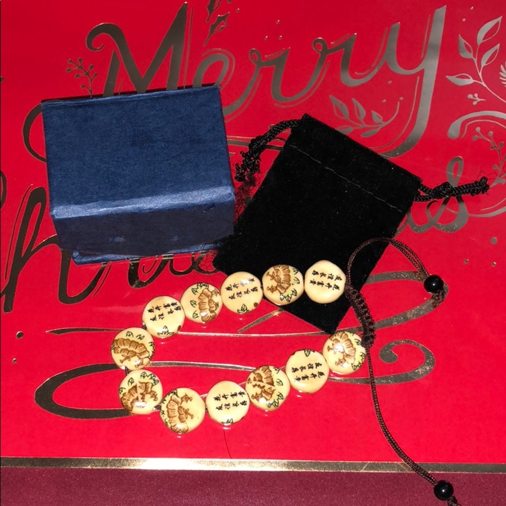 Genuine stone Chinese characters braces